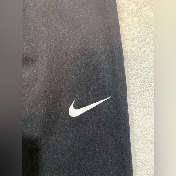 Nike Pro Black Leggings with Pink Waistband - Picture 2 of 6